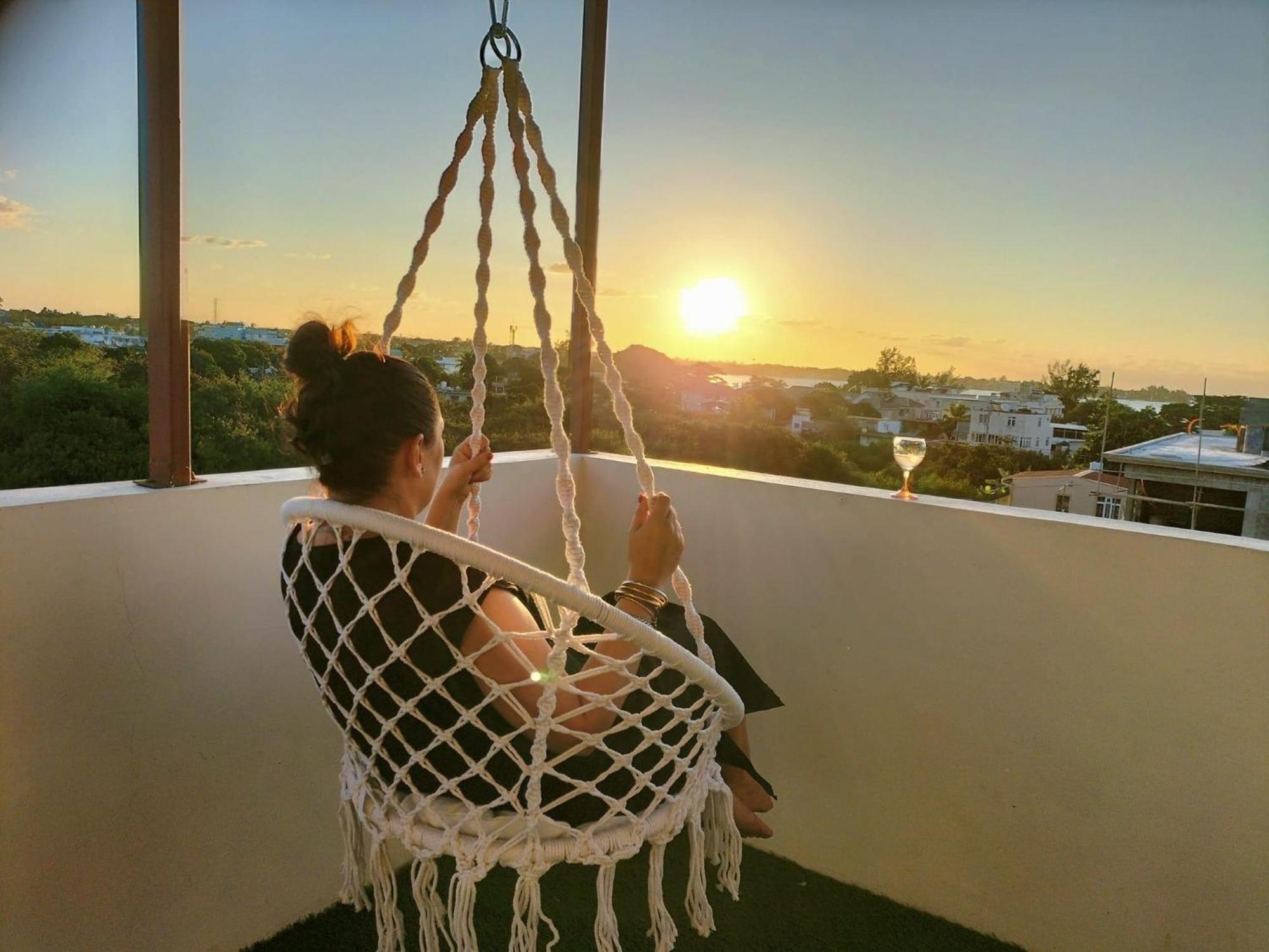 Le Binome Aparthotel Grand Baie Bagian luar foto